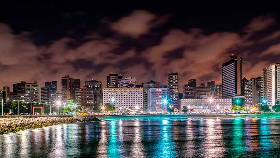 O que fazer à noite em Fortaleza? Confira dicas de locais e pontos