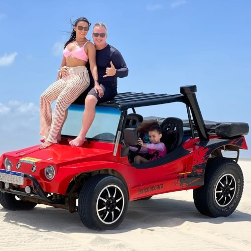 • Passeio de buggy nas dunas da Sabiaguaba durante o pôr do sol com a Coco Verde Turismo